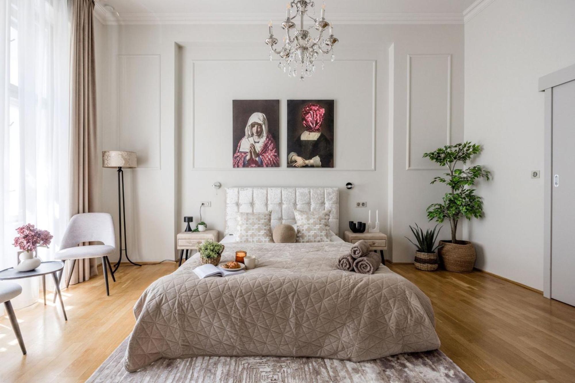 Timeless Elegant Apartment By Opera House Boedapest Buitenkant foto